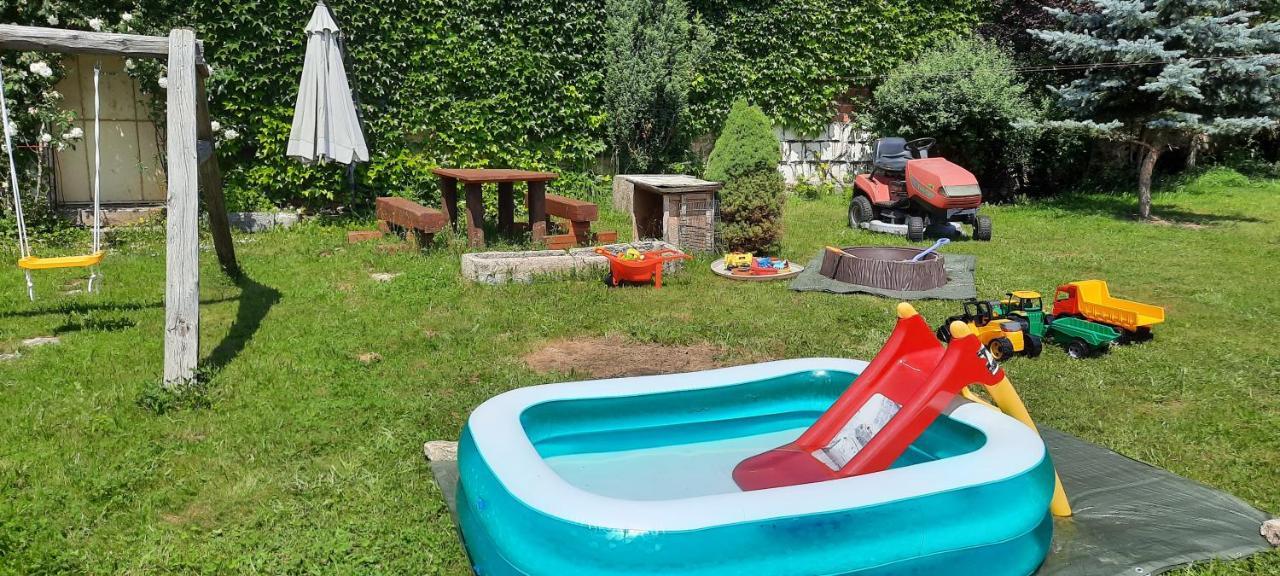 Podkrovi V Jihoceskem Statku Nemejice Kültér fotó