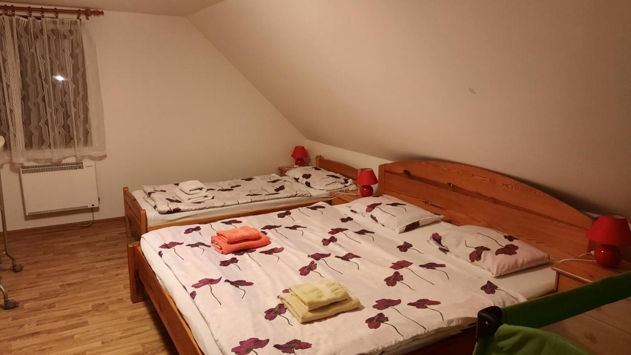 Podkrovi V Jihoceskem Statku Nemejice Kültér fotó